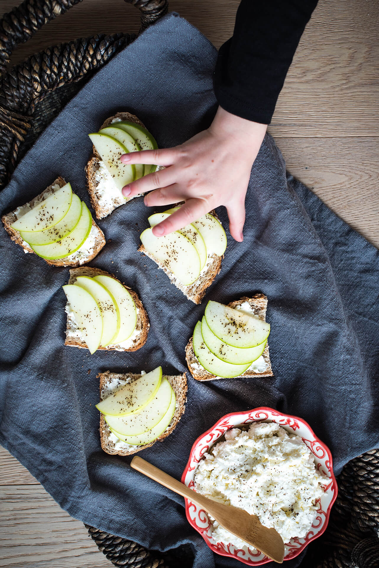 Ricotta Apple Toasties